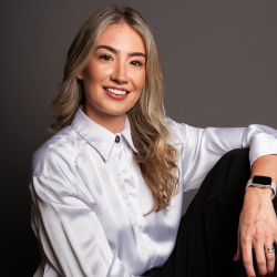 Dra. Caroline Mésseder